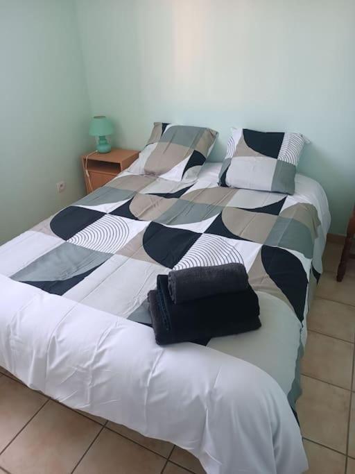 Belle Villa De 90M2 Au Calme Avec Jardin Et Parking A 10 Mn De La Mer En Voiture Fos-sur-Mer Kültér fotó